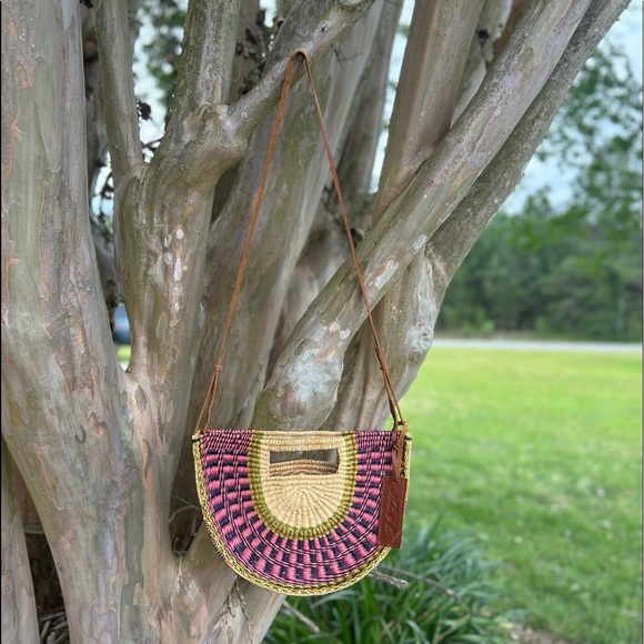 NENA & CO. Straw/Rattan Purse Rare Find!!Hand Made in Ghana signed by the Artist - Picture 3 of 13